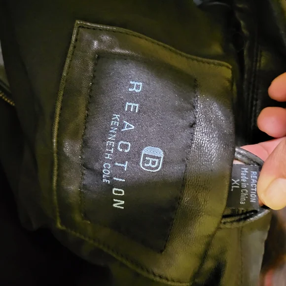 Reaction by Kenneth cole soft leather jacket sz Xl color black - Picture 5 of 7